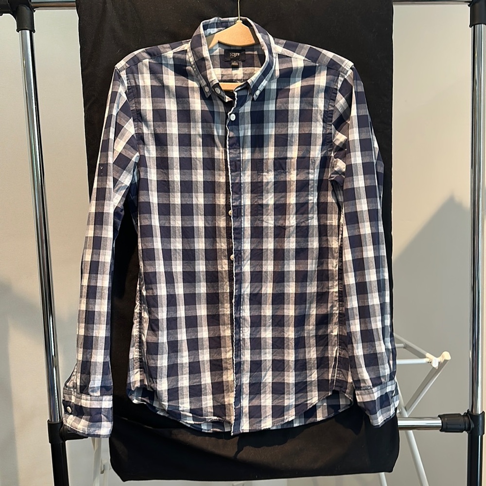 J.Crew Small slim fit LS dress shirt with pocket.